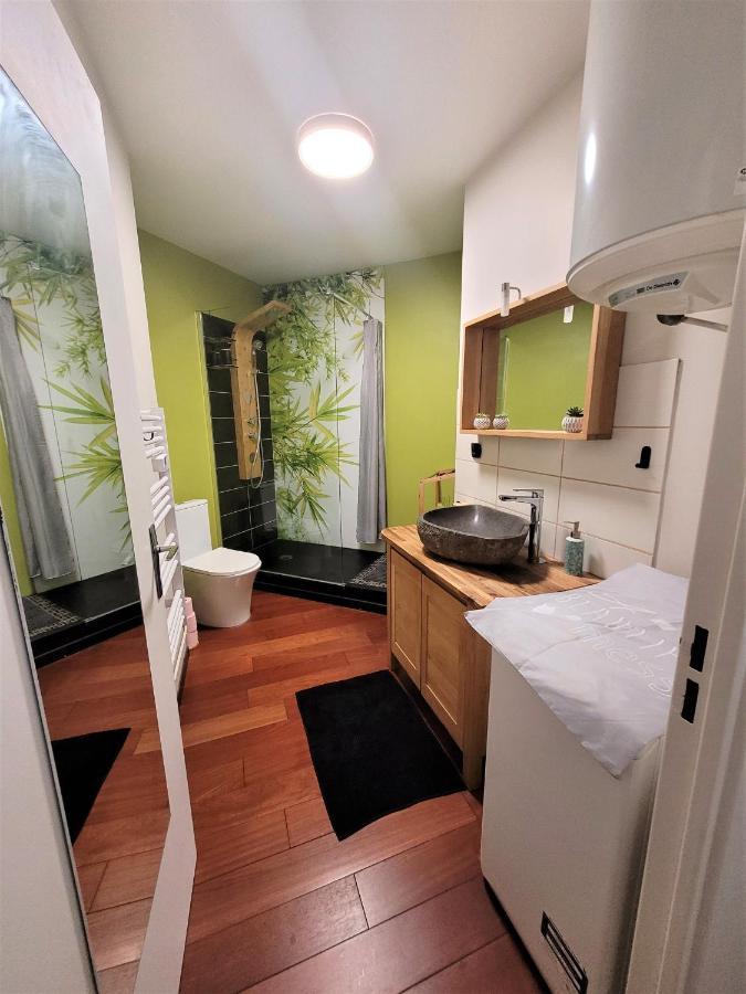 Nid Douillet Plein De Charme Avec Parking Gratuit Apartment Chantilly Exterior foto