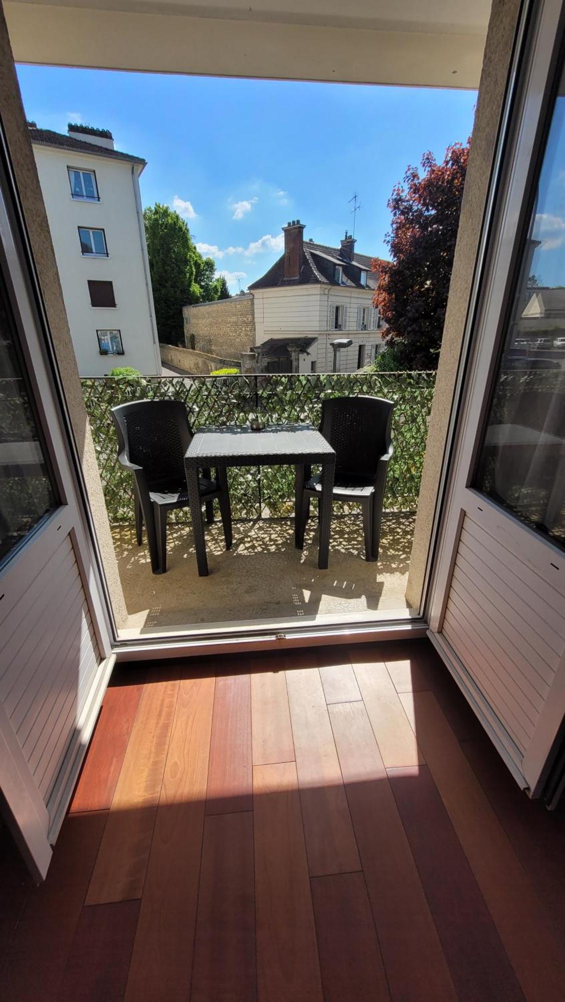 Nid Douillet Plein De Charme Avec Parking Gratuit Apartment Chantilly Exterior foto
